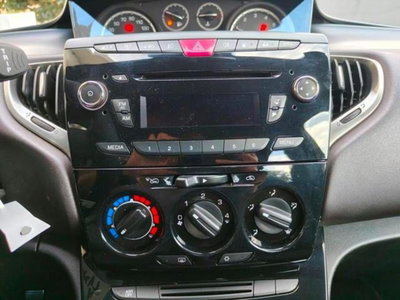 Lancia Ypsilon 1.2 69 CV 5 porte GPL Ecochic Platinum (6)