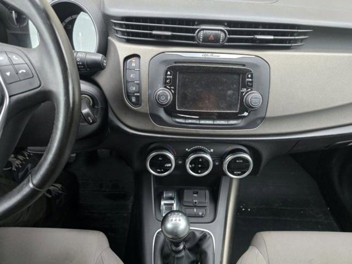 Alfa Romeo Giulietta 1.6 JTDm-2 Progression (7)