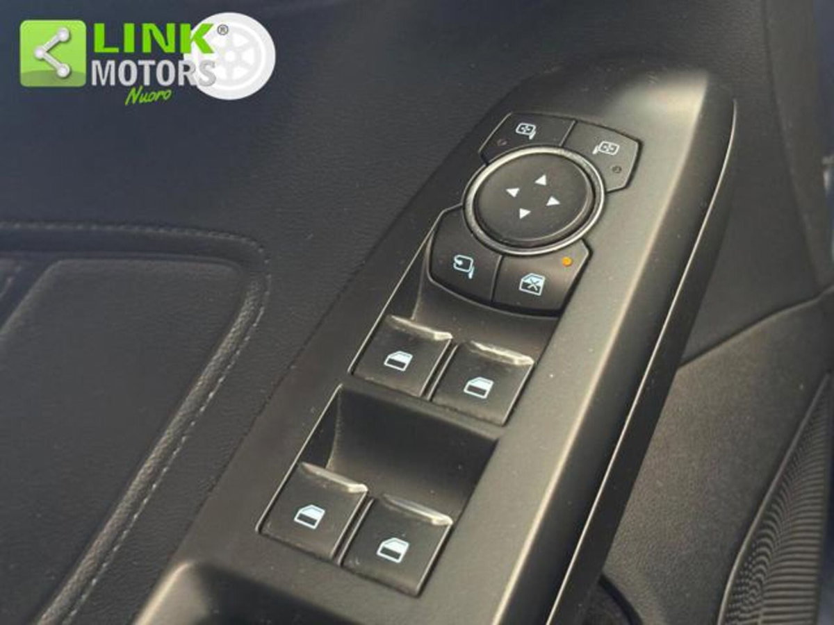 Ford Focus 1.0 EcoBoost 125 CV 5p Business (12)