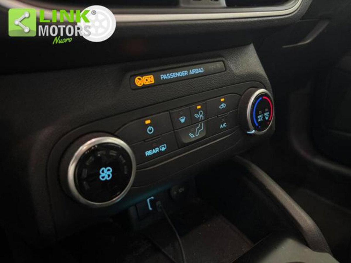 Ford Focus 1.0 EcoBoost 125 CV 5p Business (15)