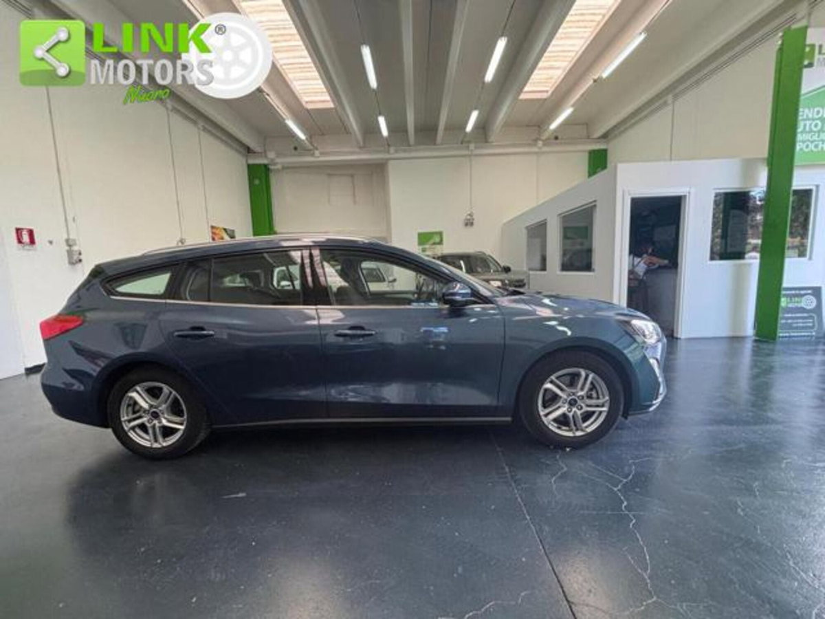 Ford Focus 1.0 EcoBoost 125 CV 5p Business (5)