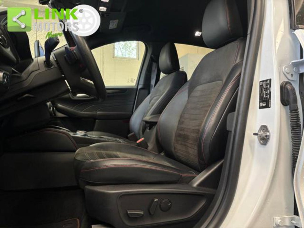 Ford Kuga 1.5 EcoBlue 120 CV aut. 2WD ST-Line X Design (13)