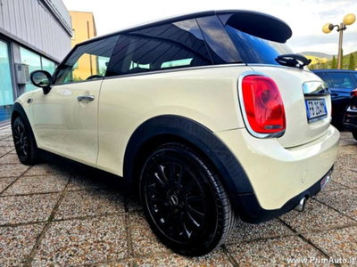 MINI Mini 1.5 Cooper D (6)