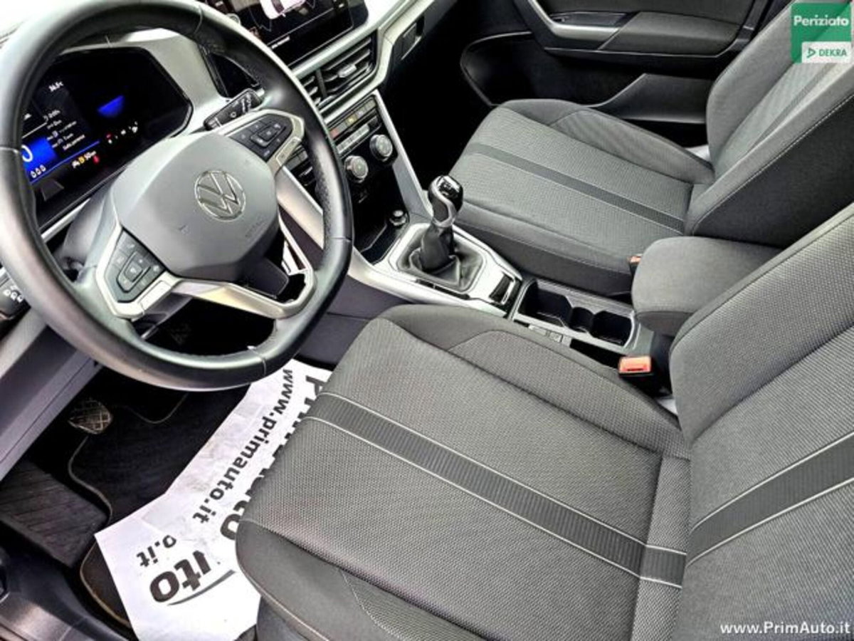 Volkswagen T-Roc 1.0 TSI Life (11)