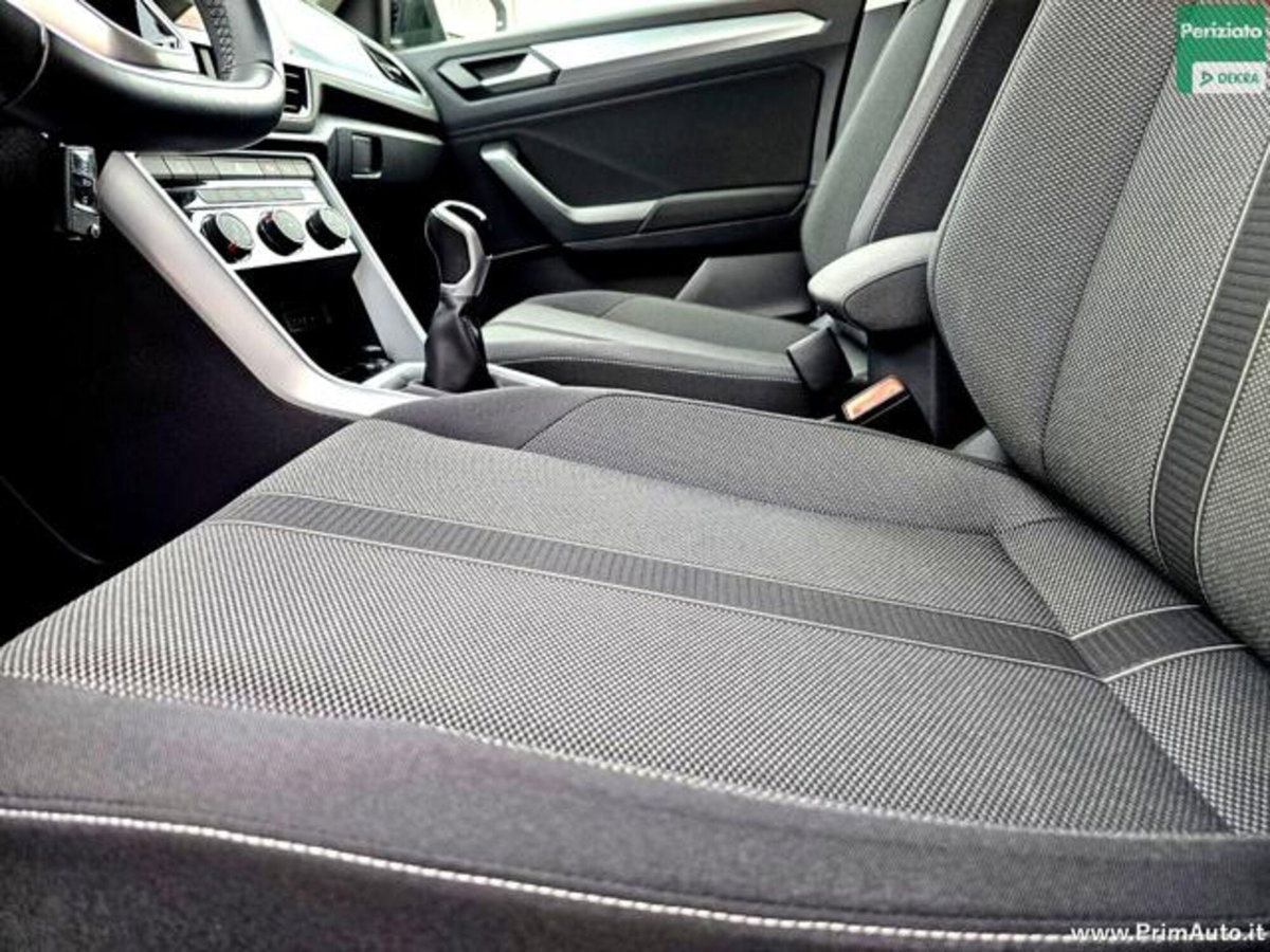 Volkswagen T-Roc 1.0 TSI Life (12)