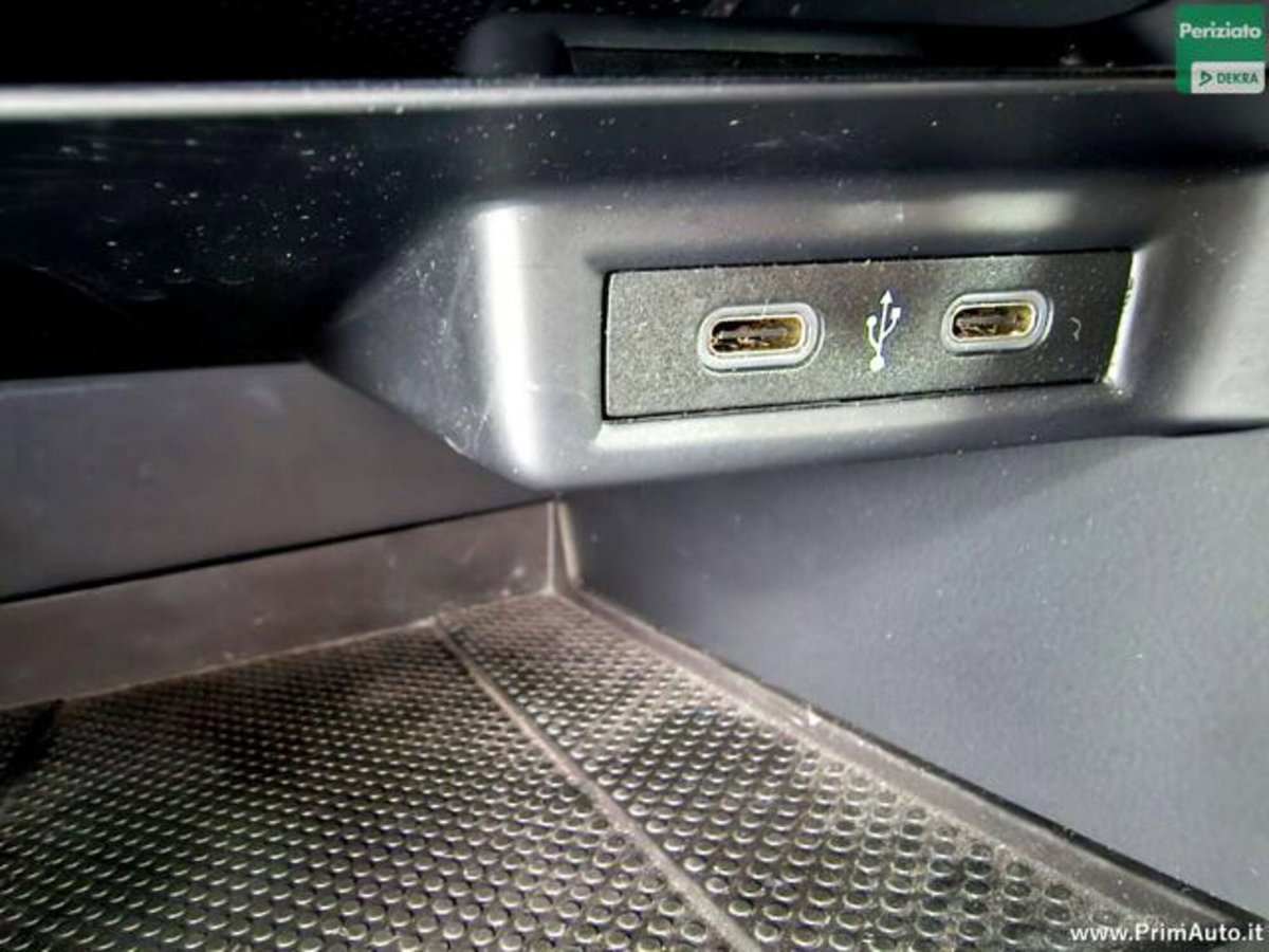 Volkswagen T-Roc 1.0 TSI Life (19)