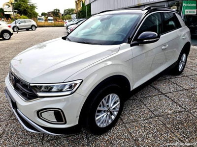 Volkswagen T-Roc 1.0 TSI Life (3)