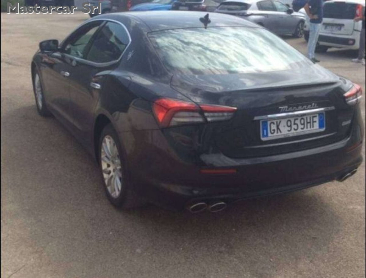 Maserati Ghibli Ghibli MHEV 330 CV GT (2)
