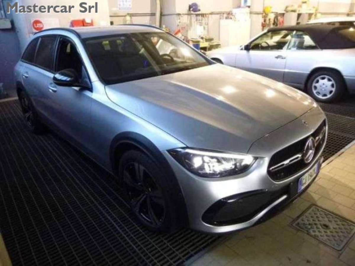 Mercedes-Benz Classe C Station Wagon All-Terrain 220 d mhev Premium Plus 4matic auto (2)
