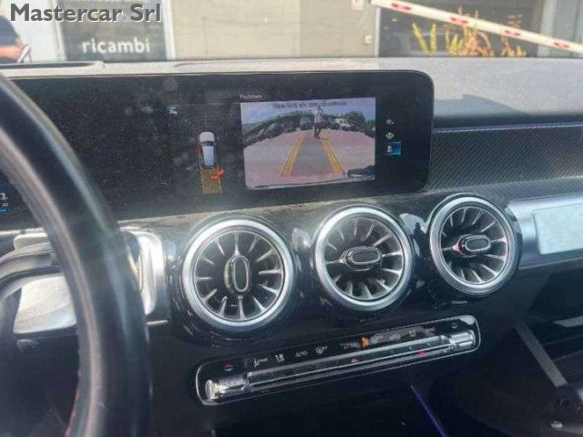 Mercedes-Benz GLB 200 d Automatic Premium (8)
