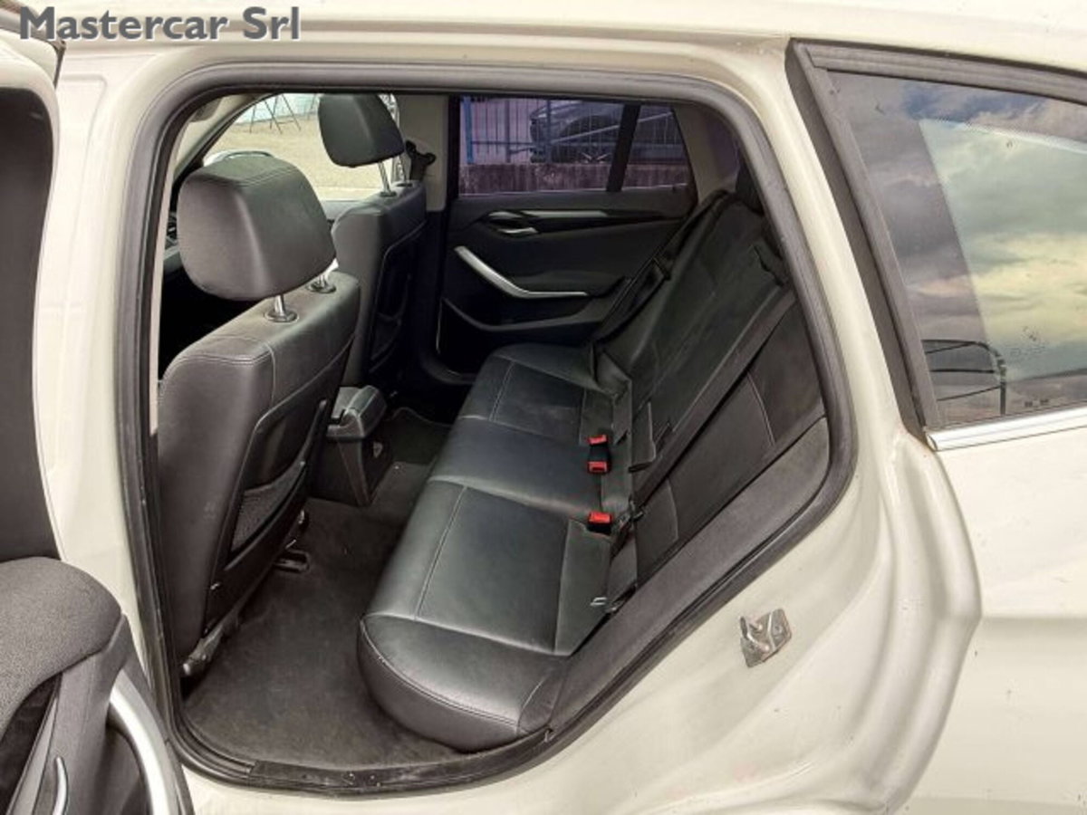 BMW X1 xDrive23dA Attiva (10)