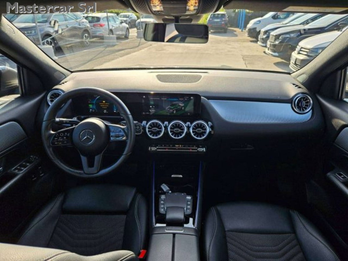 Mercedes-Benz GLA SUV 250 e phev Business Extra auto (12)