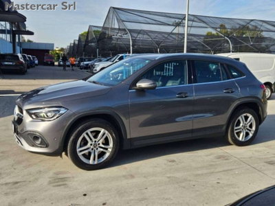 Mercedes-Benz GLA SUV 250 e phev Business Extra auto (3)