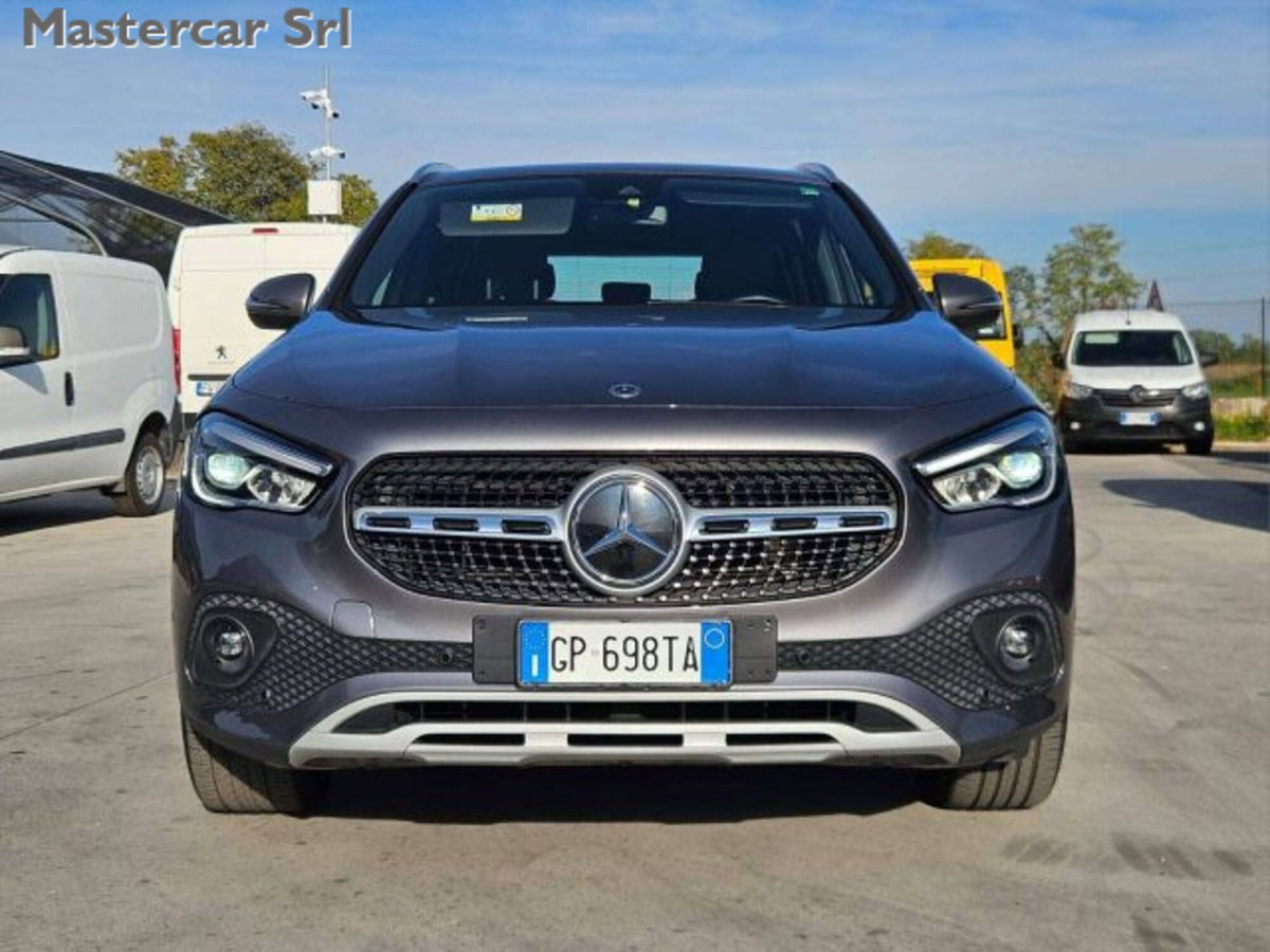 Mercedes-Benz GLA SUV 250 e phev Business Extra auto (9)