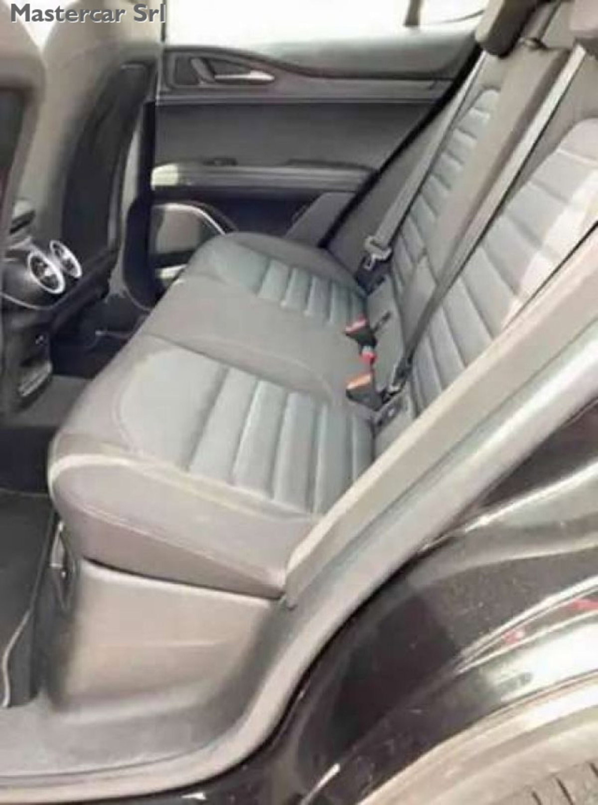 Alfa Romeo Stelvio 2.2 t Veloce rwd 160cv auto (6)