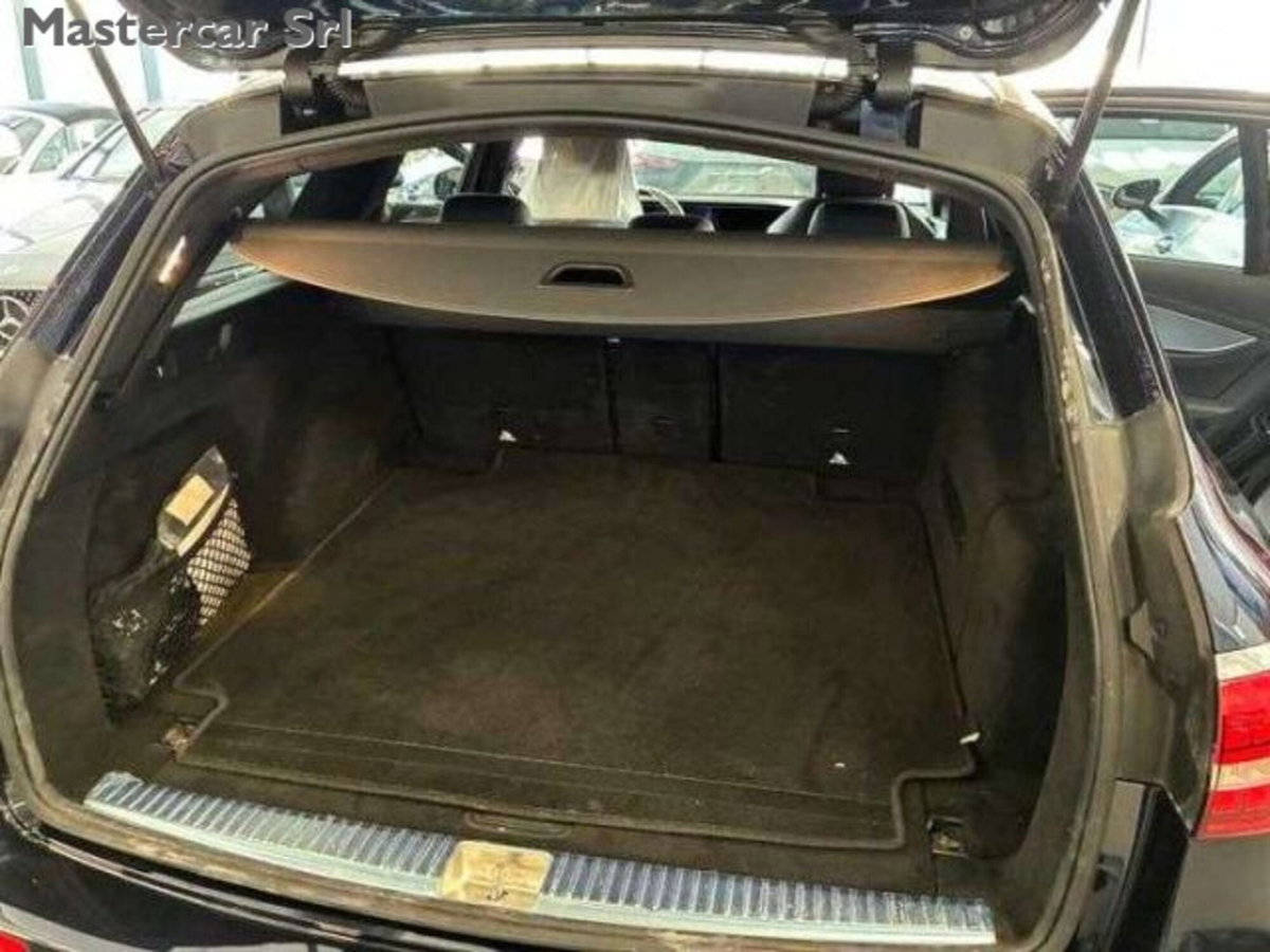 Mercedes-Benz Classe C Station Wagon 220 d mhev AMG Line Premium Plus 4matic 200cv auto (15)