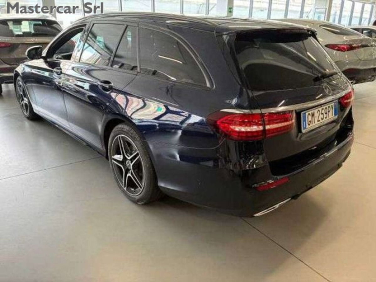 Mercedes-Benz Classe C Station Wagon 220 d mhev AMG Line Premium Plus 4matic 200cv auto (3)