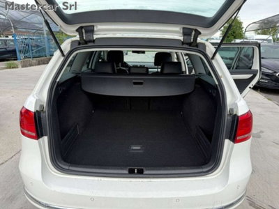 Volkswagen Passat Variant 2.0 TDI 170CV DPF Highline (5)