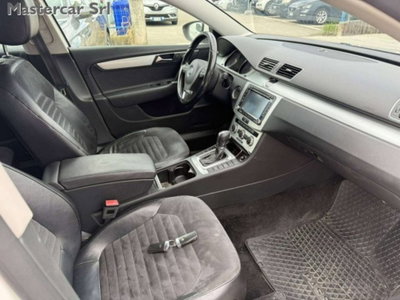 Volkswagen Passat Variant 2.0 TDI 170CV DPF Highline (7)