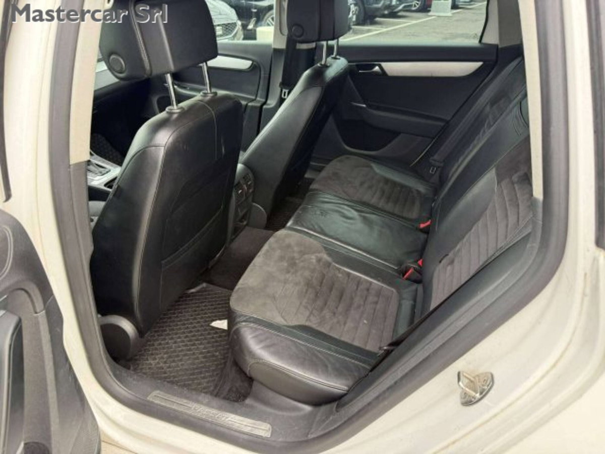 Volkswagen Passat Variant 2.0 TDI 170CV DPF Highline (9)