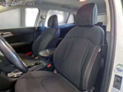 Kia Sportage 1.6 CRDi MHEV Business (7)