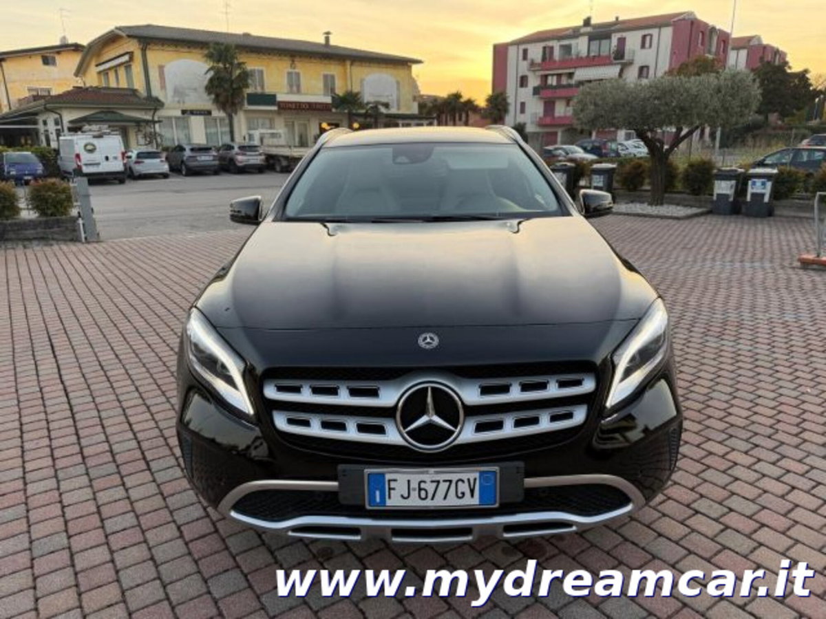 Mercedes-Benz GLA SUV 200 d Automatic Sport (15)