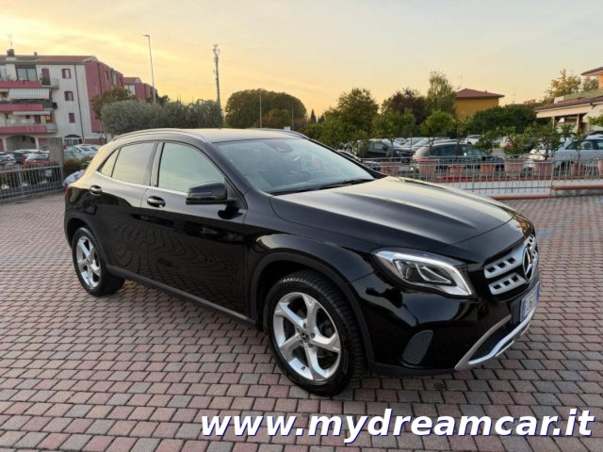 Mercedes-Benz GLA SUV 200 d Automatic Sport (4)