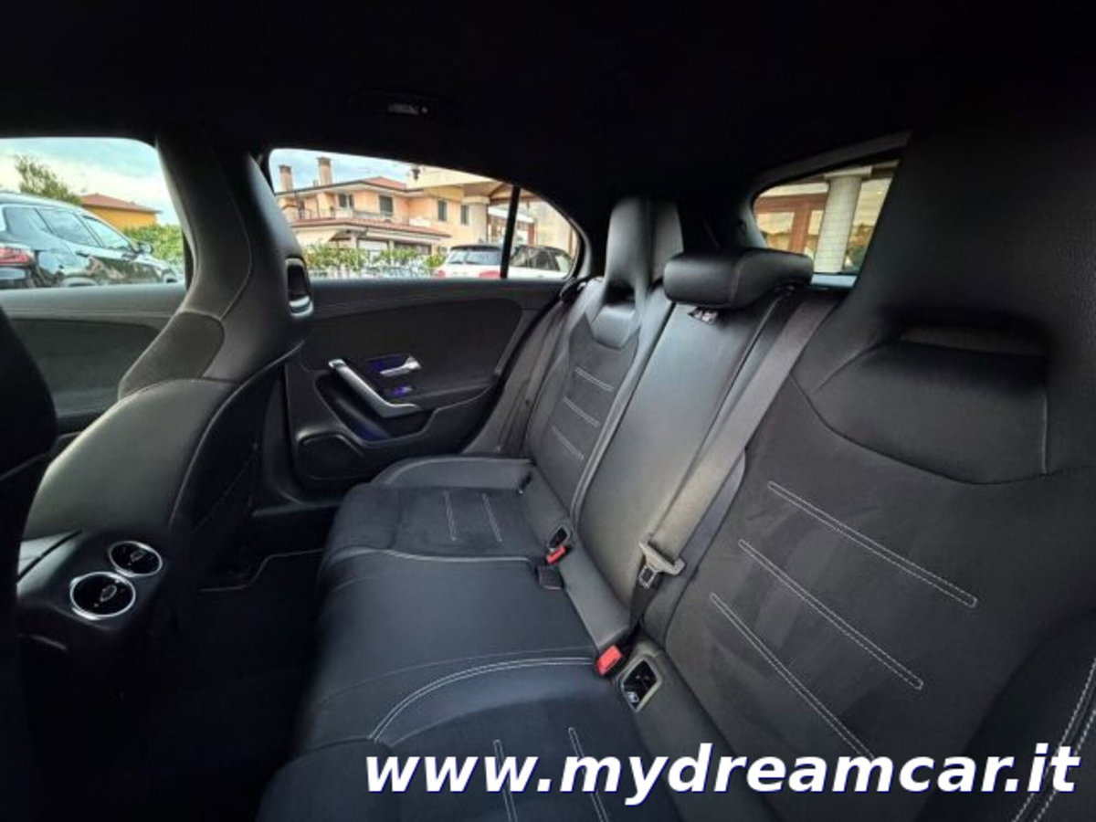 Mercedes-Benz Classe A Sedan 180 d Automatic 4p. Premium (17)