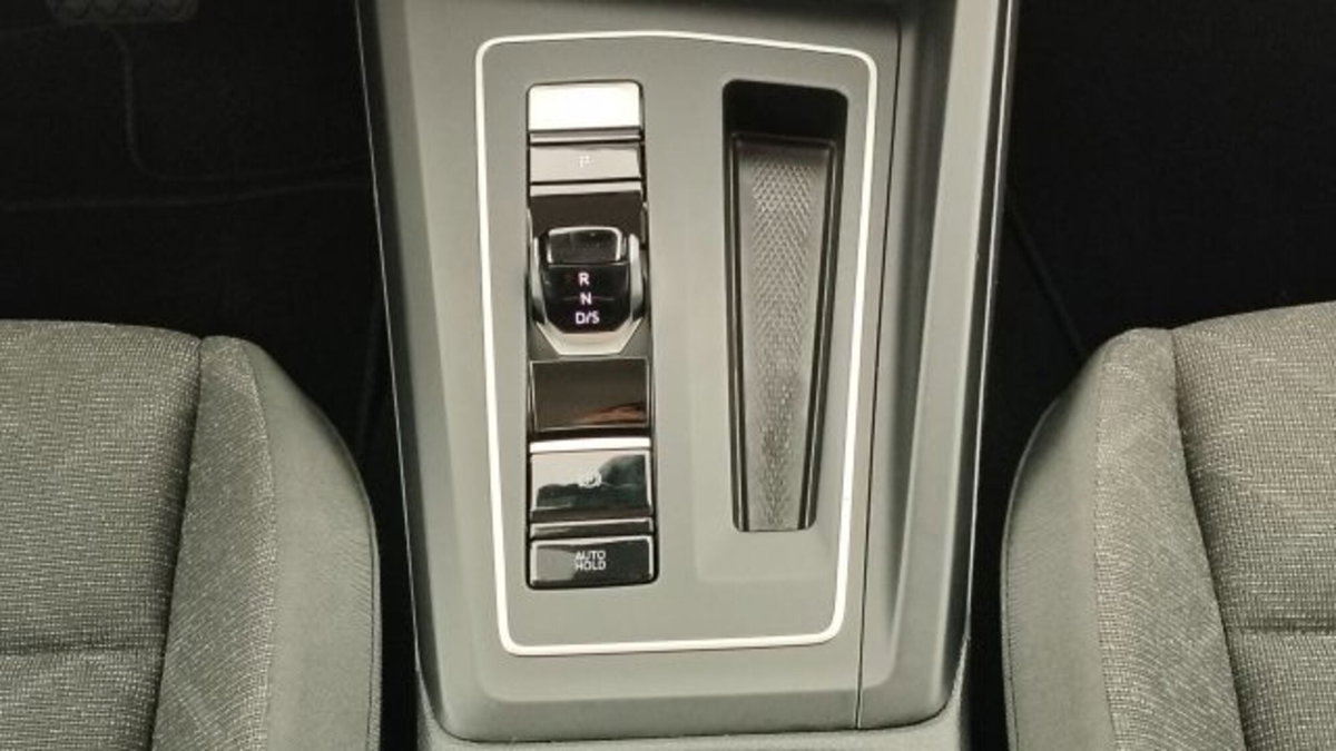 Volkswagen Golf Variant 1.0 eTSI EVO DSG Life (12)