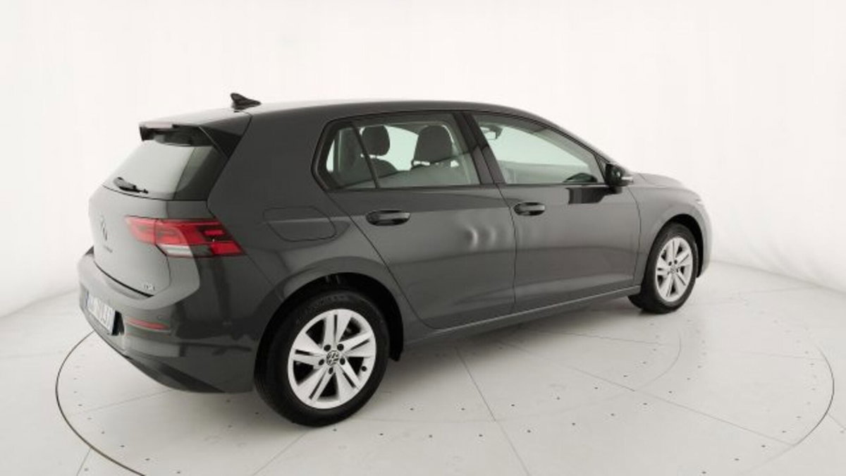 Volkswagen Golf Variant 1.0 eTSI EVO DSG Life (7)
