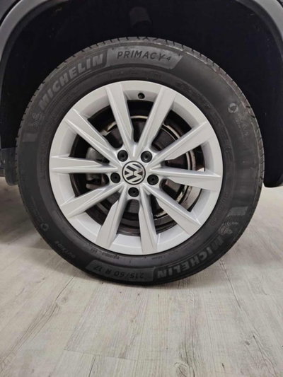 Volkswagen Tiguan 2.0 TDI 140 CV 4MOTION Sport & Style (8)