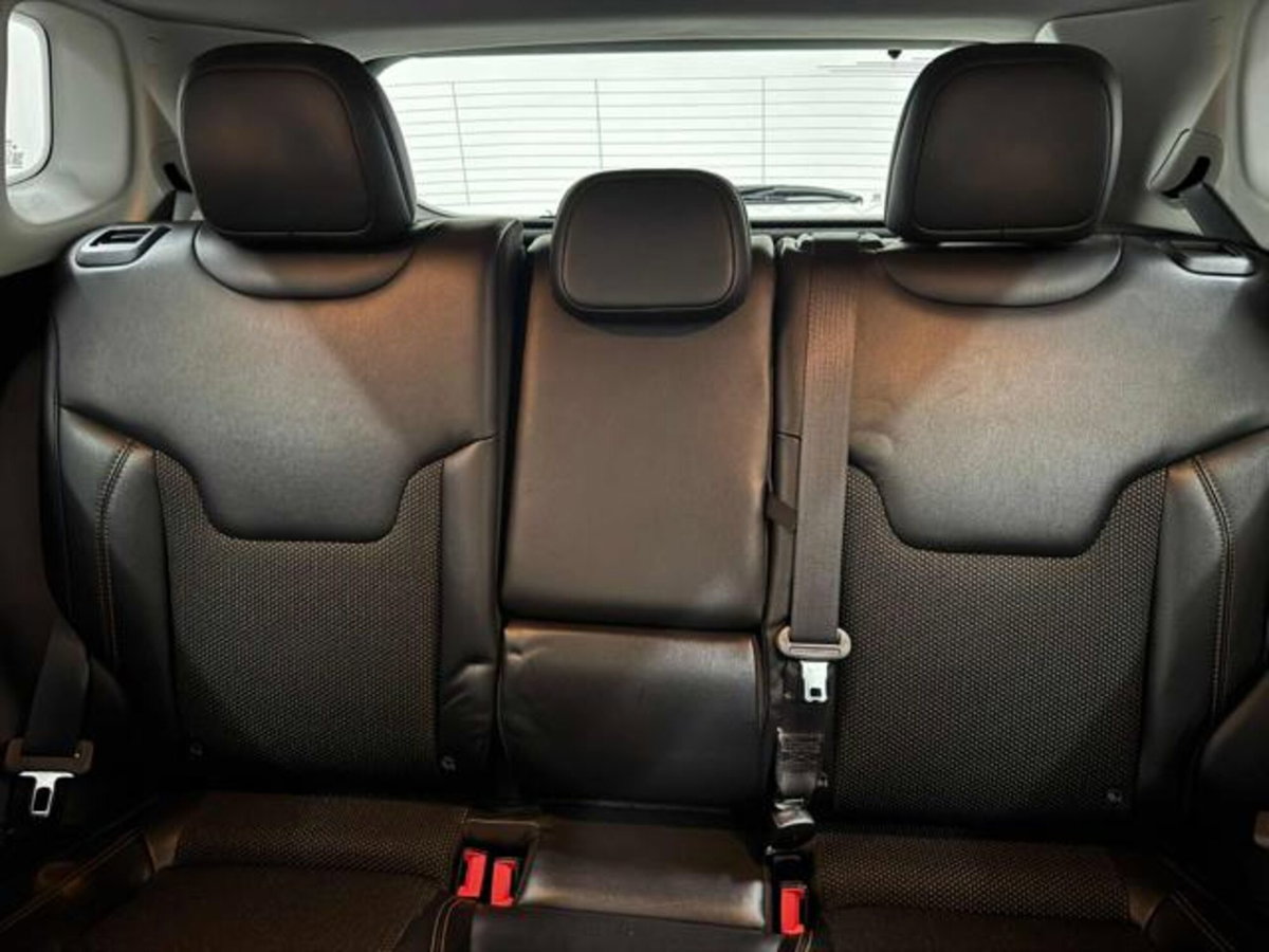 Jeep Compass 2.0 Multijet II aut. 4WD Limited (8)