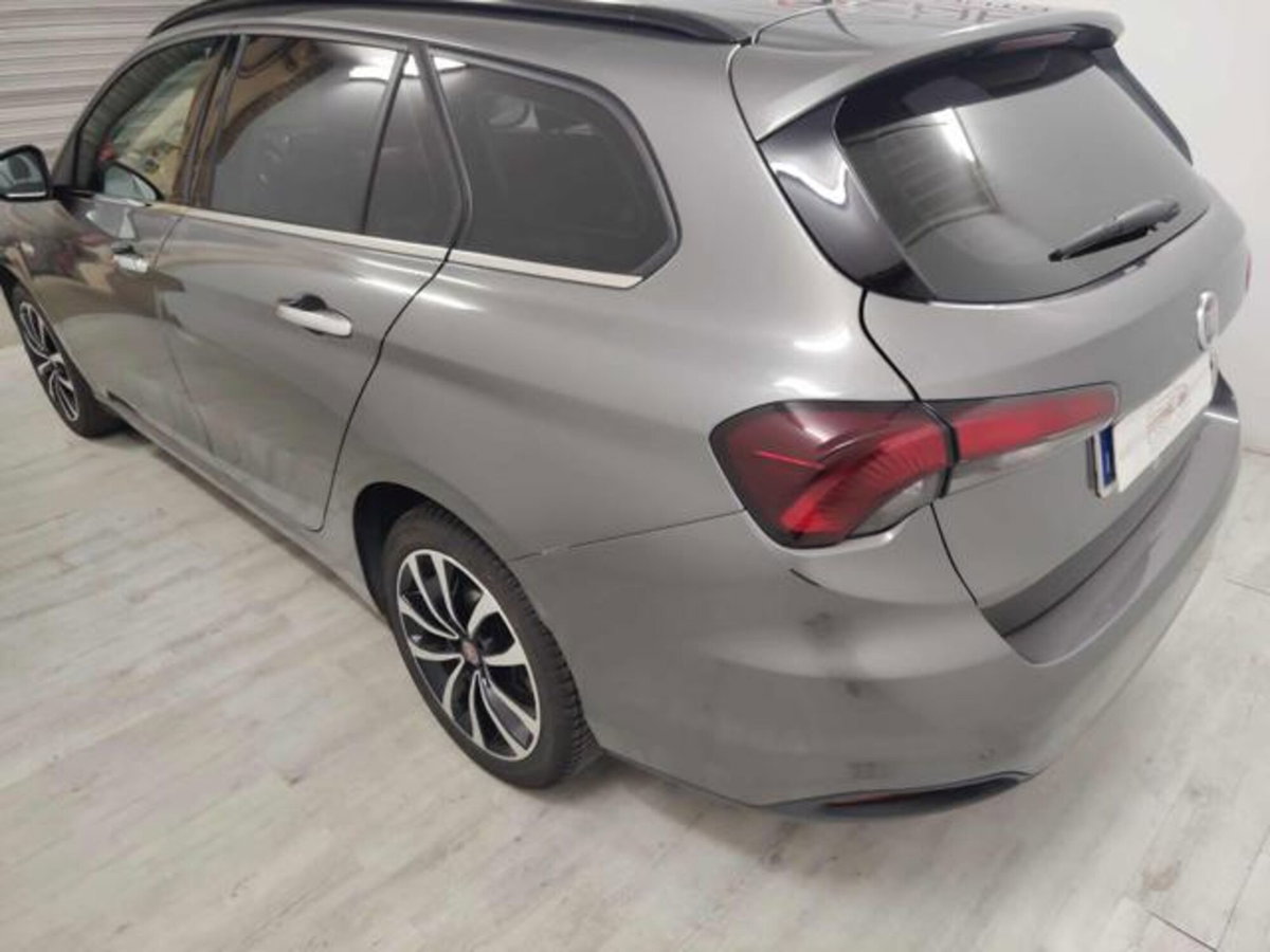 Fiat Tipo Station Wagon Tipo 1.6 Mjt S&S SW Lounge (3)