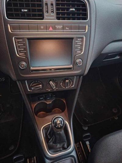 Volkswagen Polo 1.0 MPI 75 CV 5p. Comfortline (6)