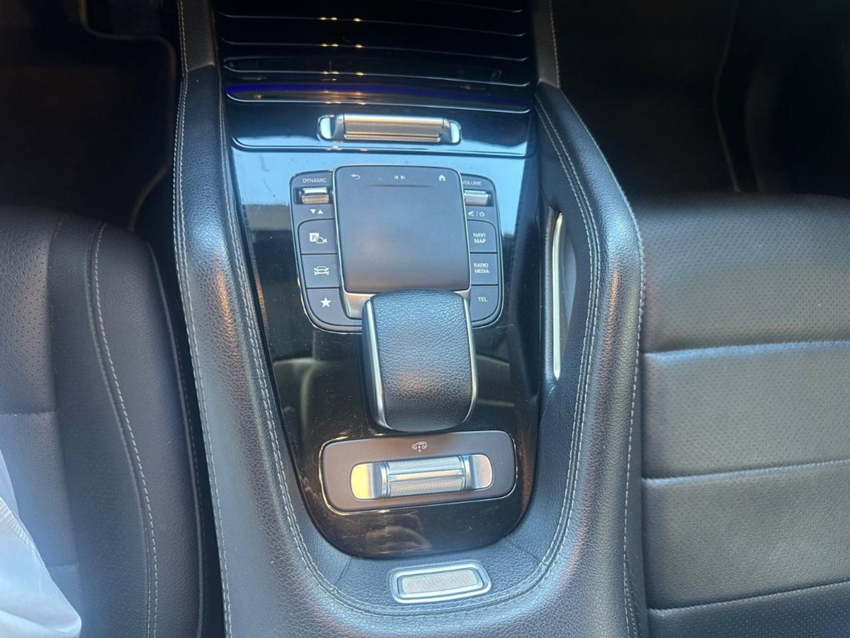 Mercedes-Benz GLE SUV 300 d 4Matic Sport (18)