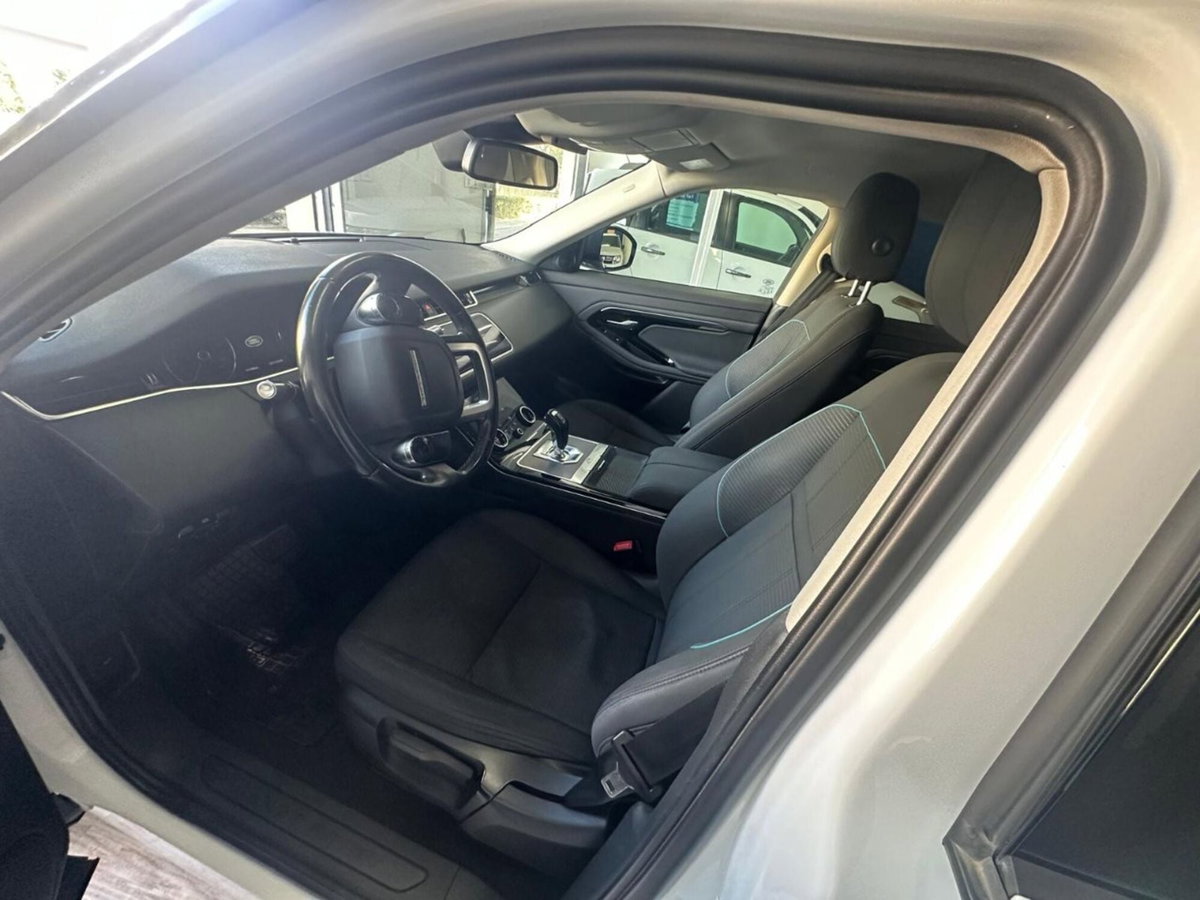 Land Rover Range Rover Evoque 2.0D I4-L.Flw 150CV AWD Auto R-Dynamic SE (8)