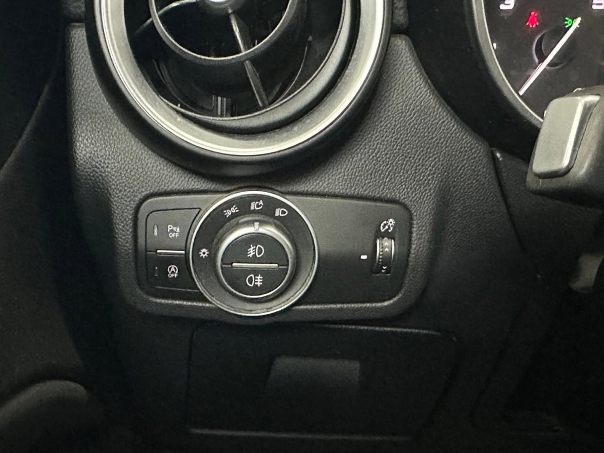 Alfa Romeo Stelvio Stelvio 2.2 Turbodiesel 180 CV AT8 RWD Super (19)