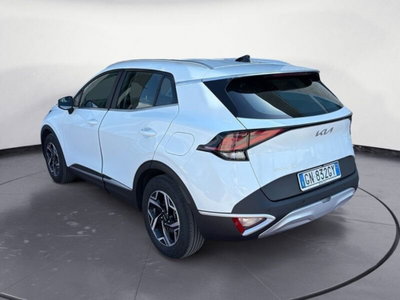 Kia Sportage 1.6 crdi mhev Business dct (2)