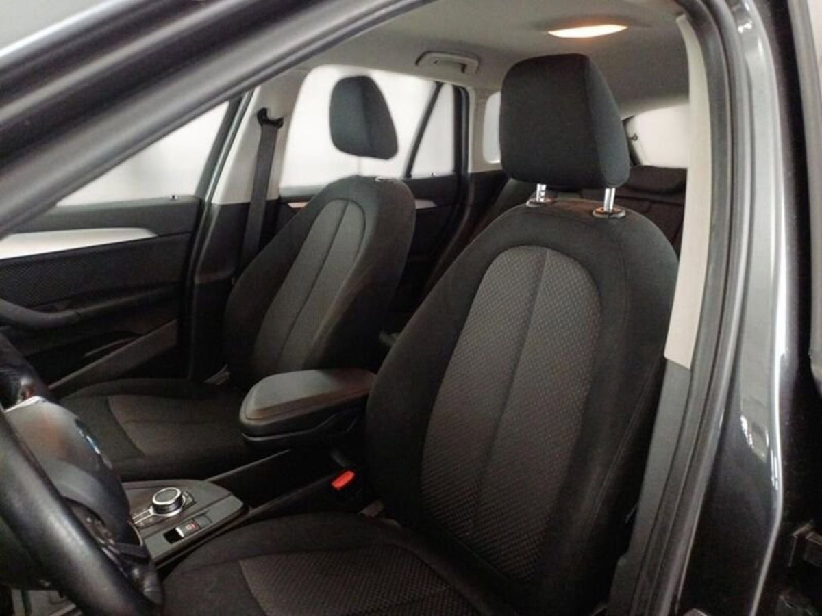 BMW X1 xDrive25e Business Advantage (13)