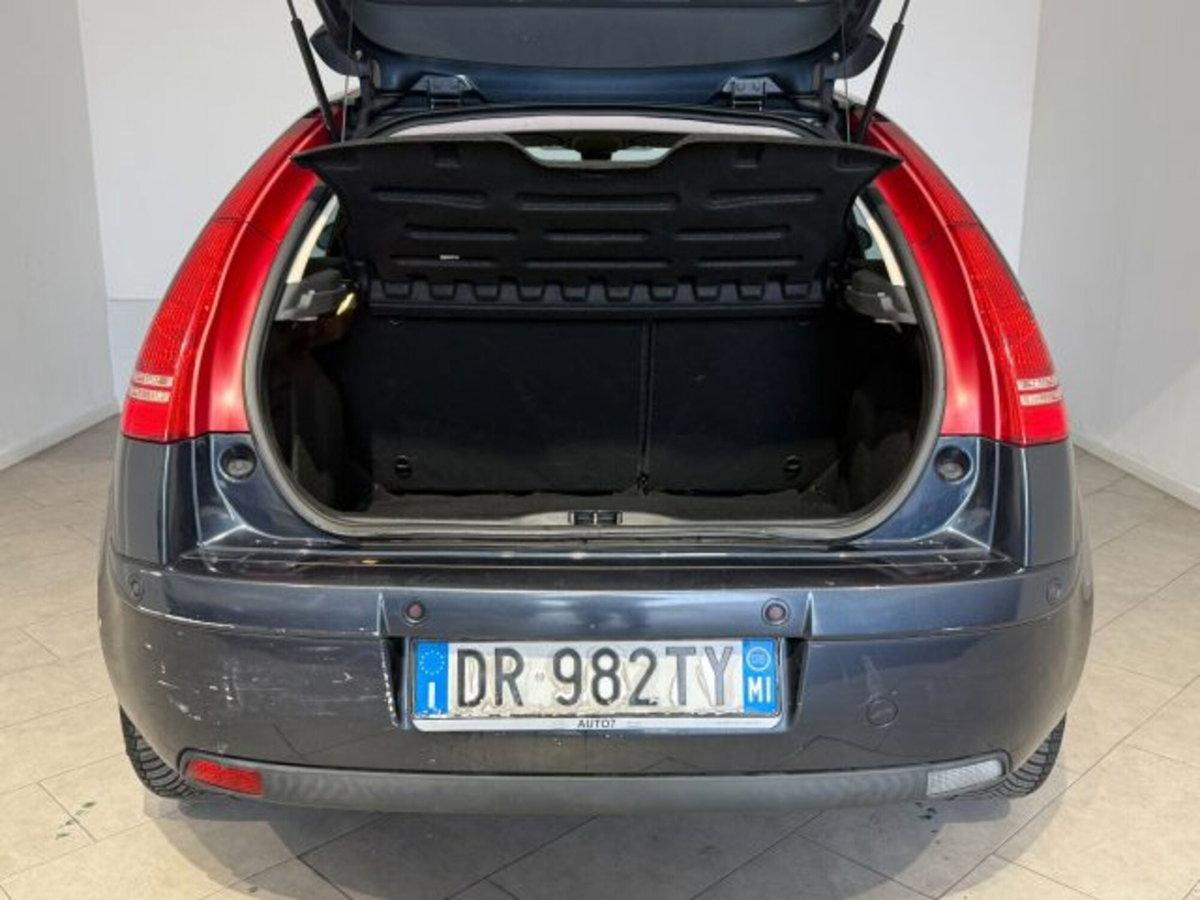 Citroen C4 1.6 16V VTi 120CV VTR (7)