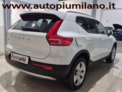 Volvo XC40 T3 Geartronic Momentum Pro (2)
