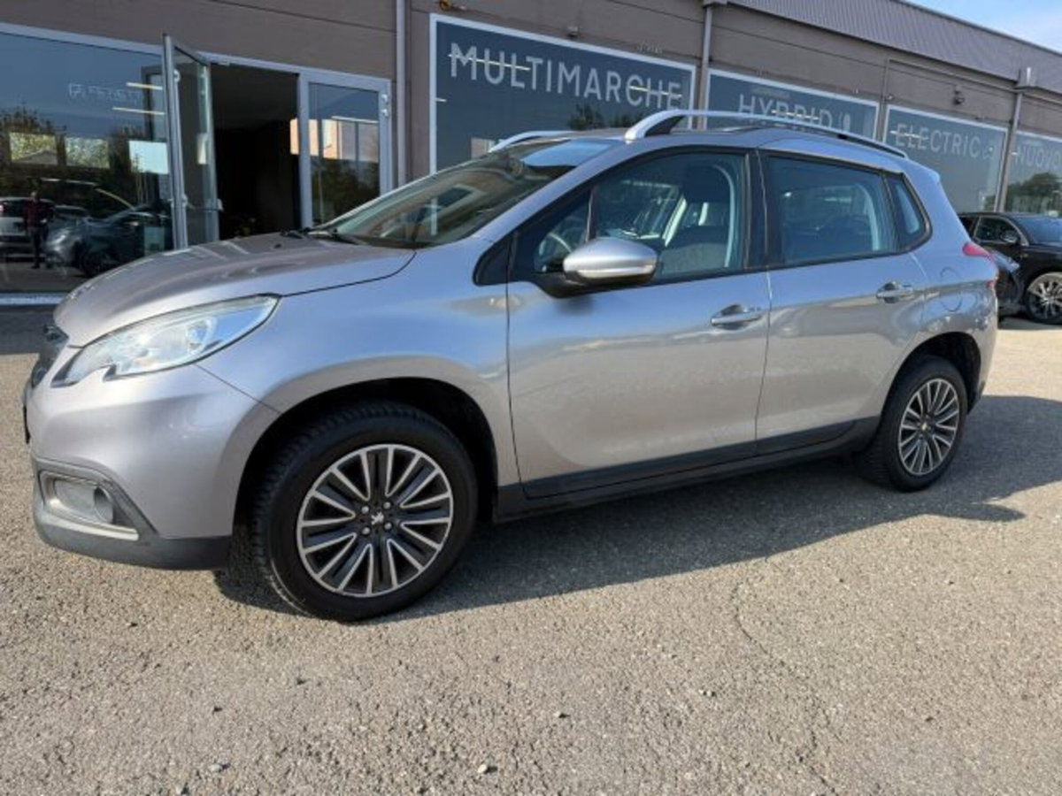 Peugeot 2008 75 Active (2)