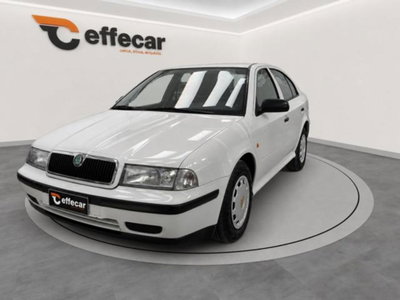 Skoda Octavia 1.6/75 CV cat GLX usata