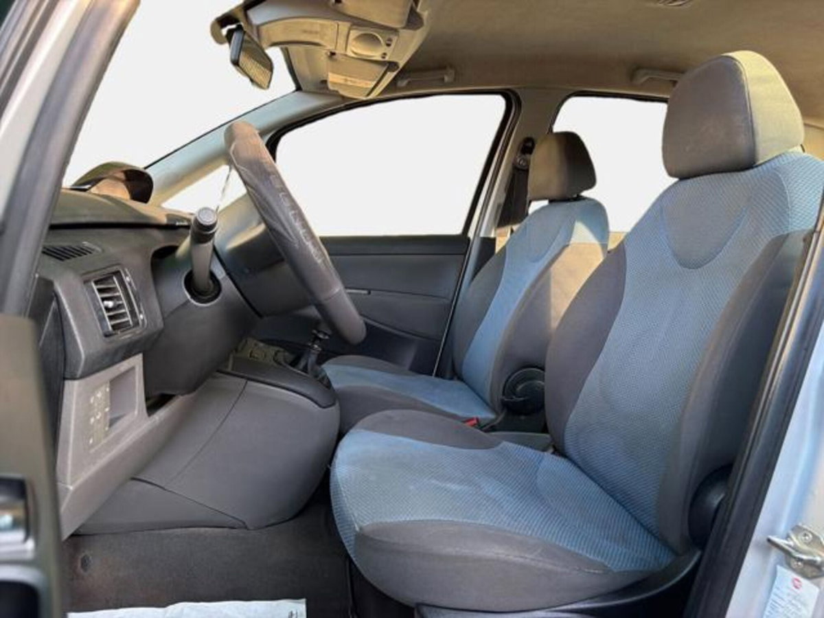 Fiat Idea 1.4 FreeRide (12)