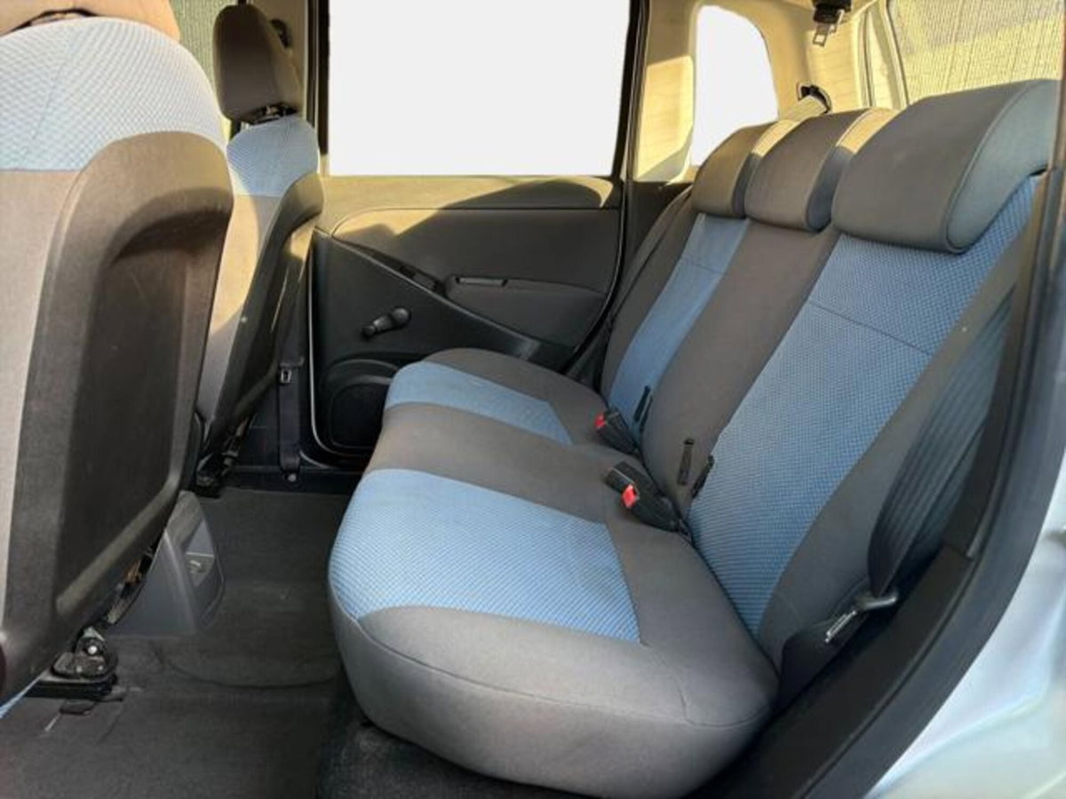 Fiat Idea 1.4 FreeRide (13)