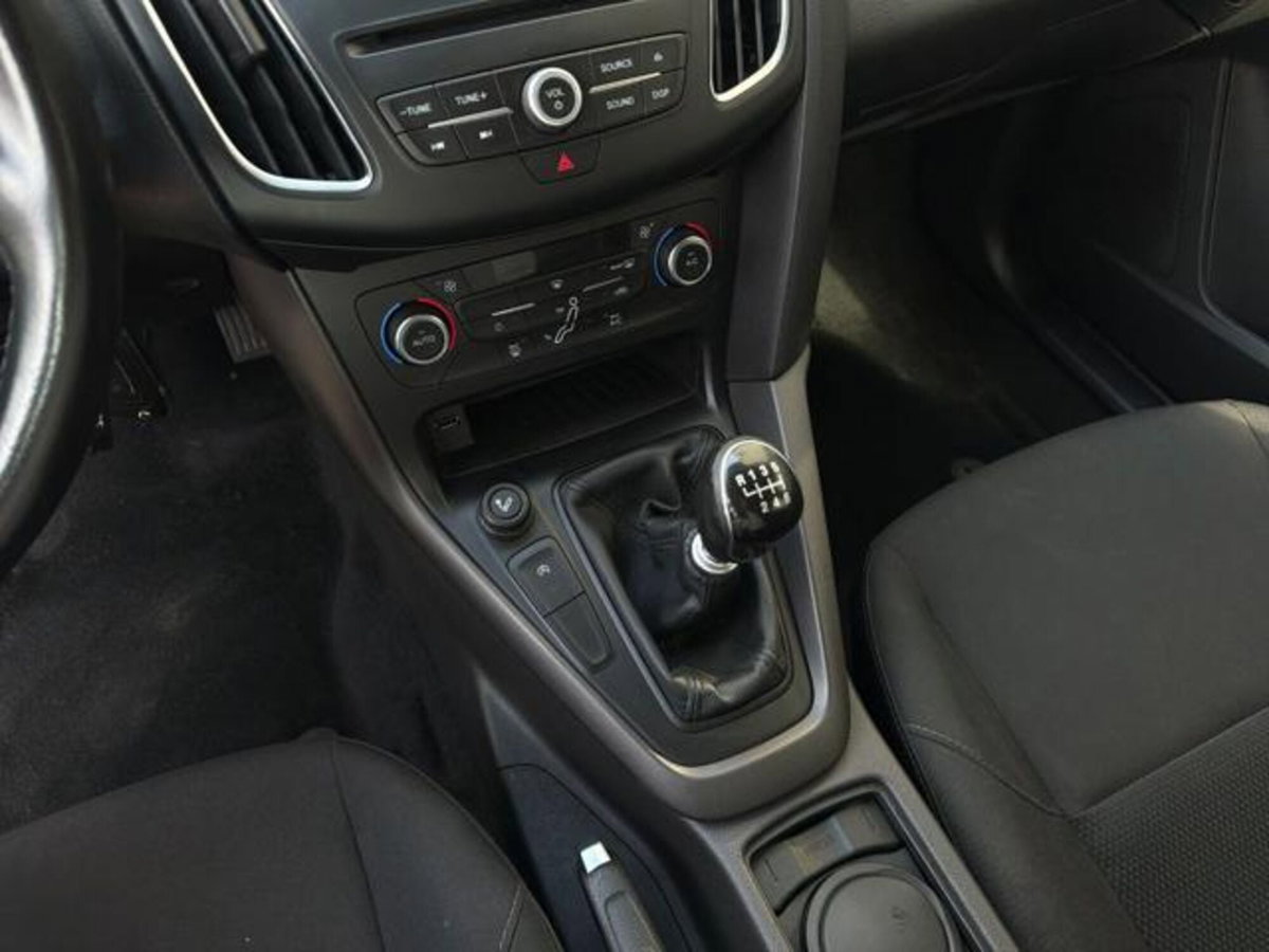 Ford Focus 1.5 TDCi 120 CV Start&Stop Titanium X (10)