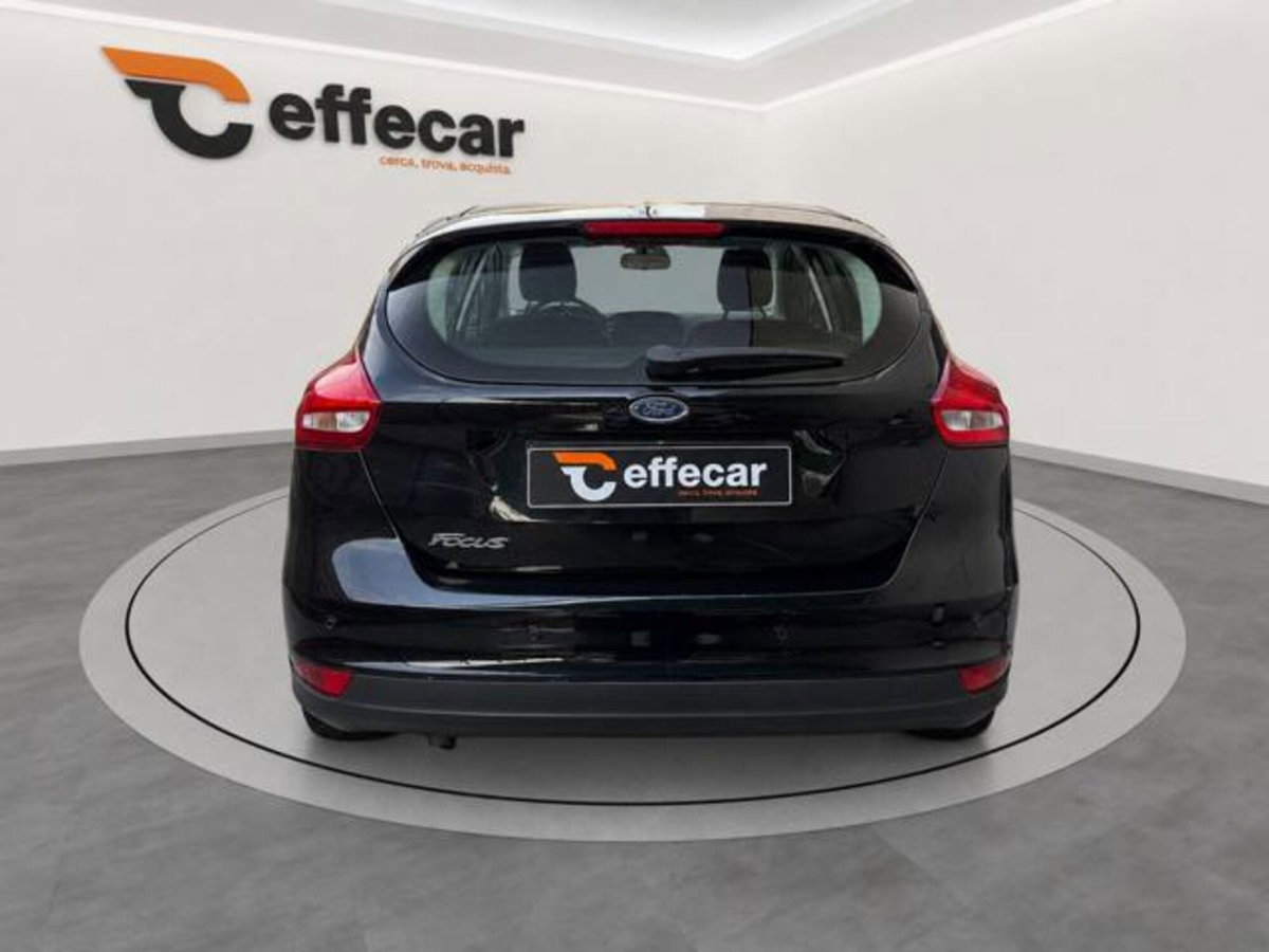 Ford Focus 1.5 TDCi 120 CV Start&Stop Titanium X (4)