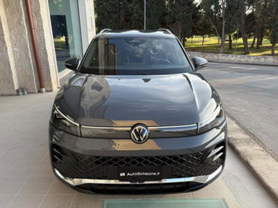 Volkswagen Tiguan 2.0 tdi R-Line 150cv dsg (2)