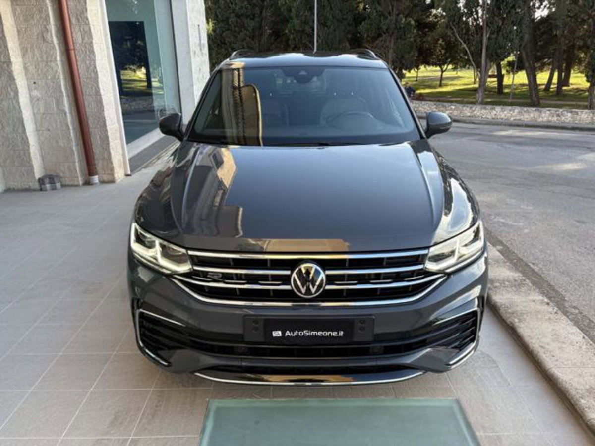 Volkswagen Tiguan 2.0 TDI 150 CV SCR DSG 4MOTION R-Line (2)