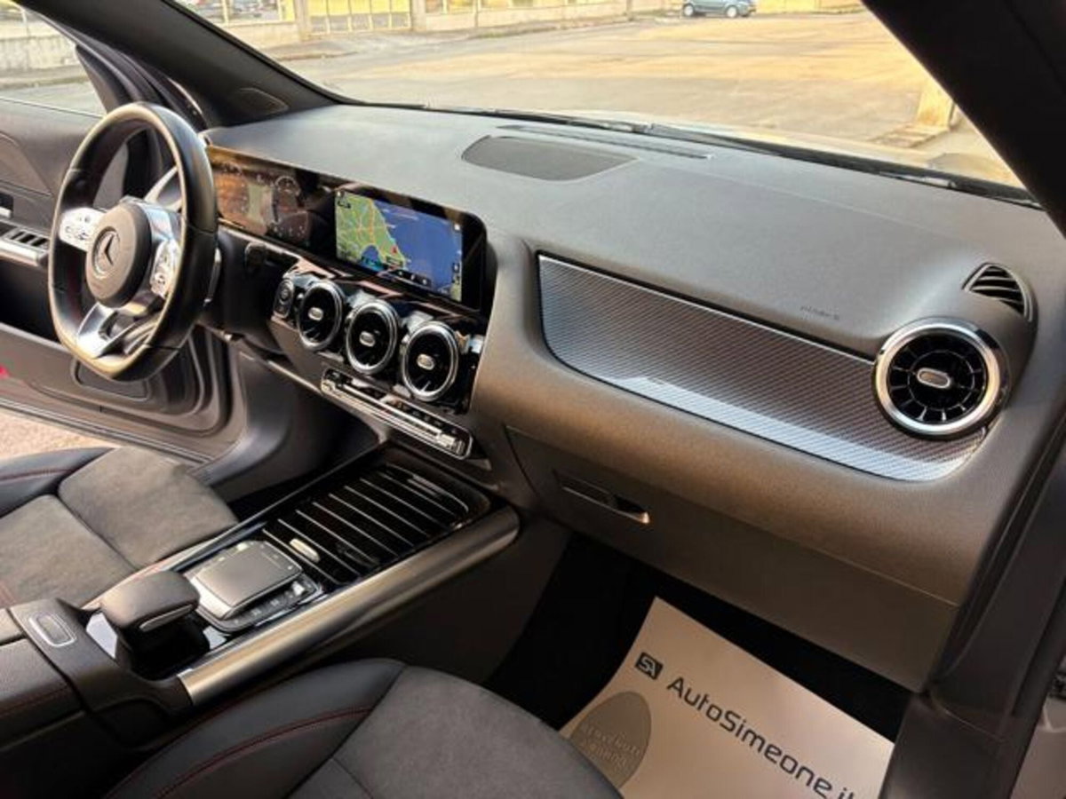 Mercedes-Benz GLA SUV 200 d Automatic 4Matic Premium (12)